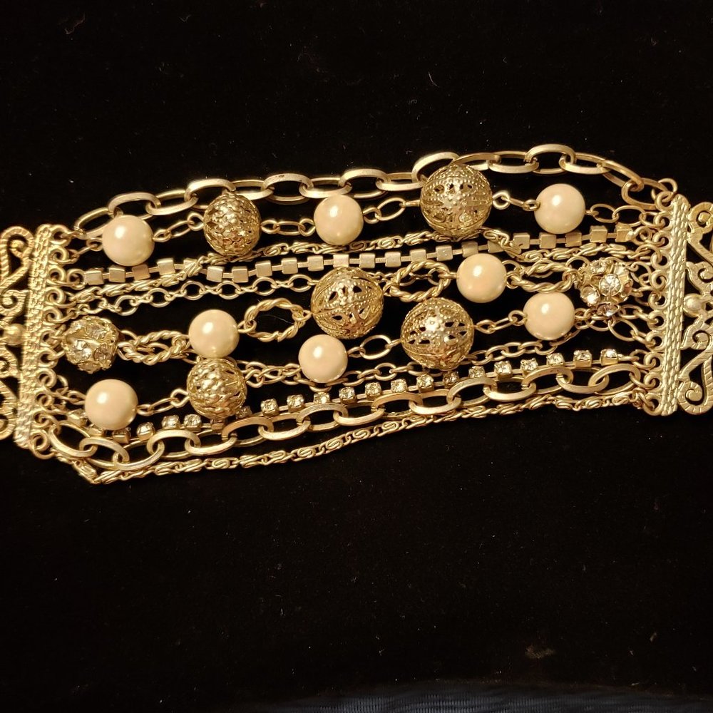 WHBM Pearl Rhinestone Filigree Bauble Bead T Bar Bracelet with SPECIAL OFFER!!
